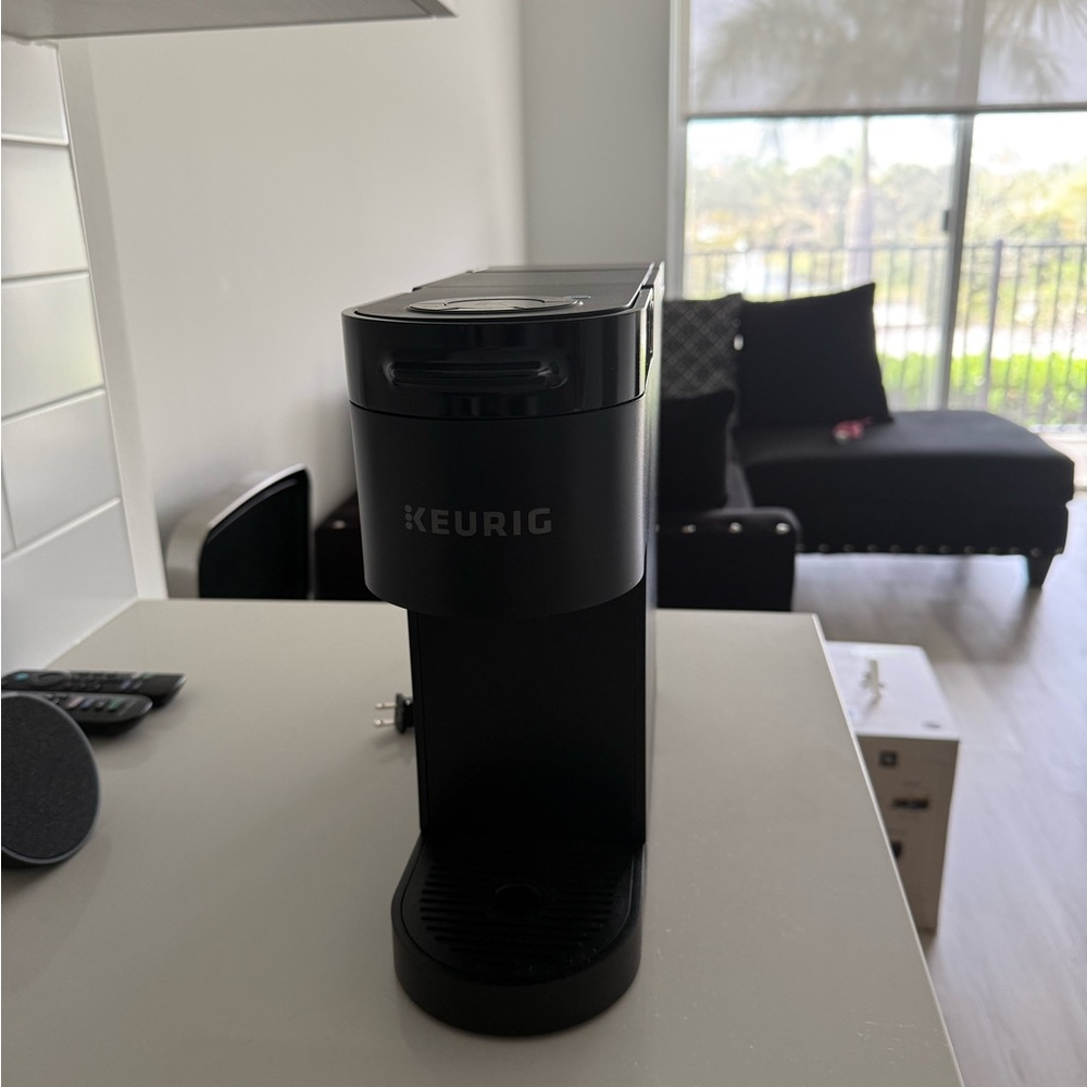 Keurig Matte Black Single Serve Brewer